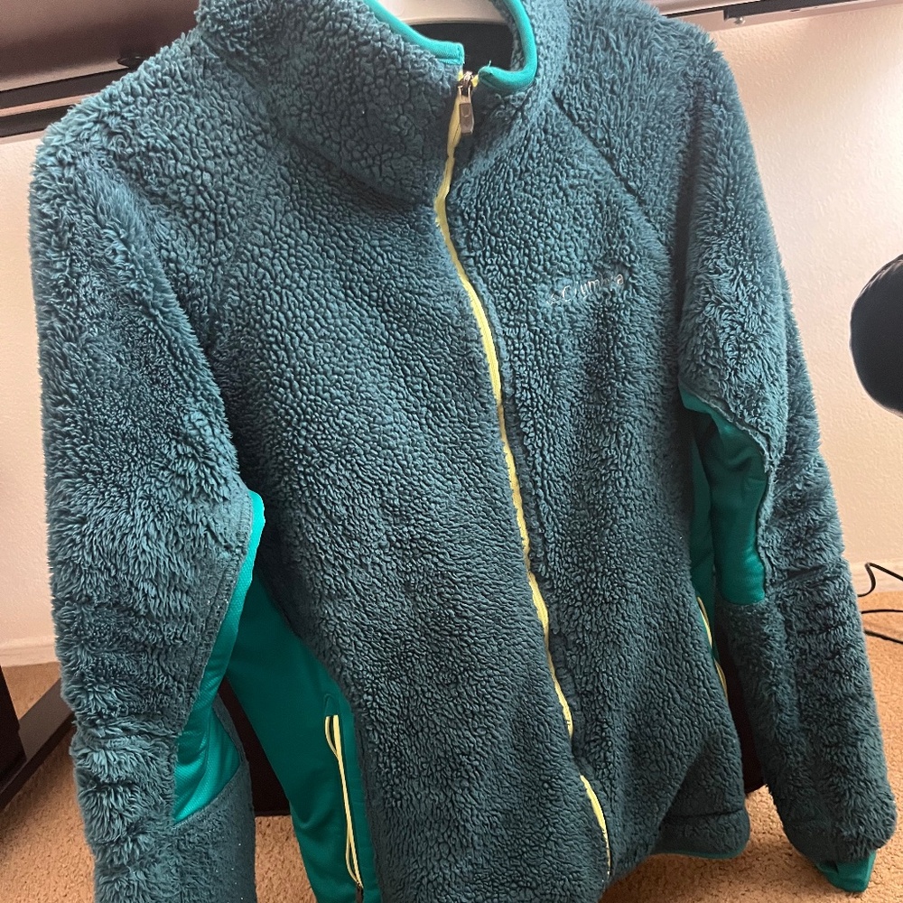 Columbia jade green fuzzy jacket size L